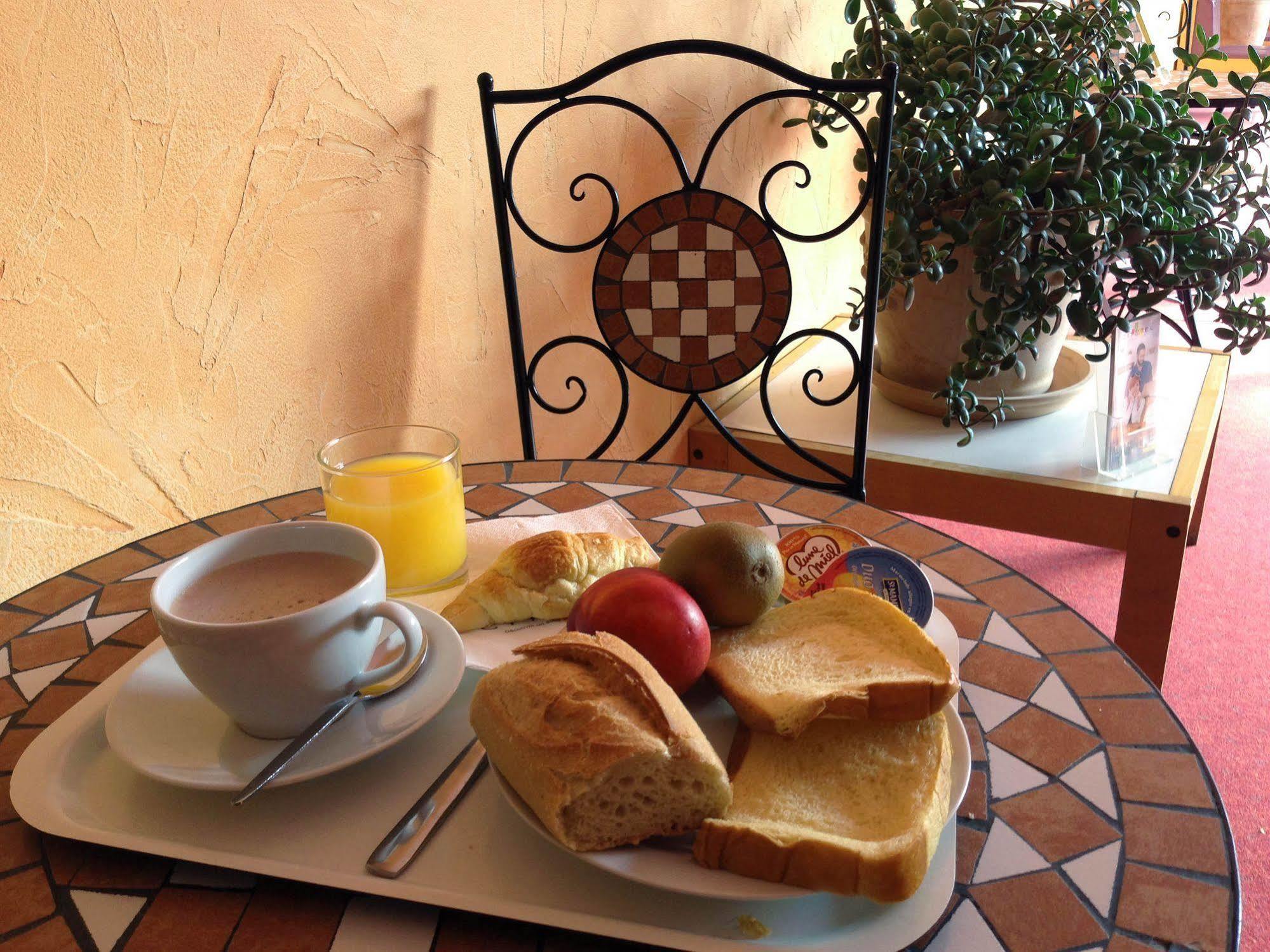 Logis Hotel Atrium Epinal Golbey Chavelot 외부 사진